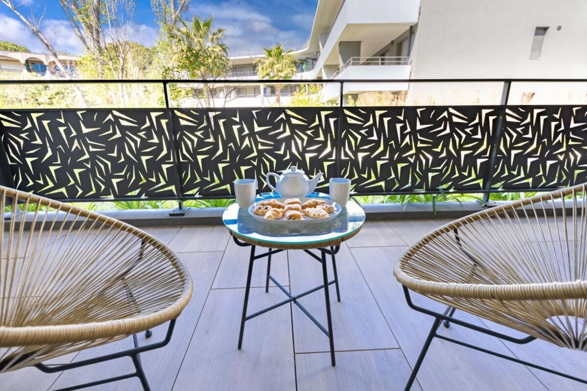 06Ah - Superb Waterfront T2 - Swimming Pool Apartment Villeneuve-Loubet Exterior photo